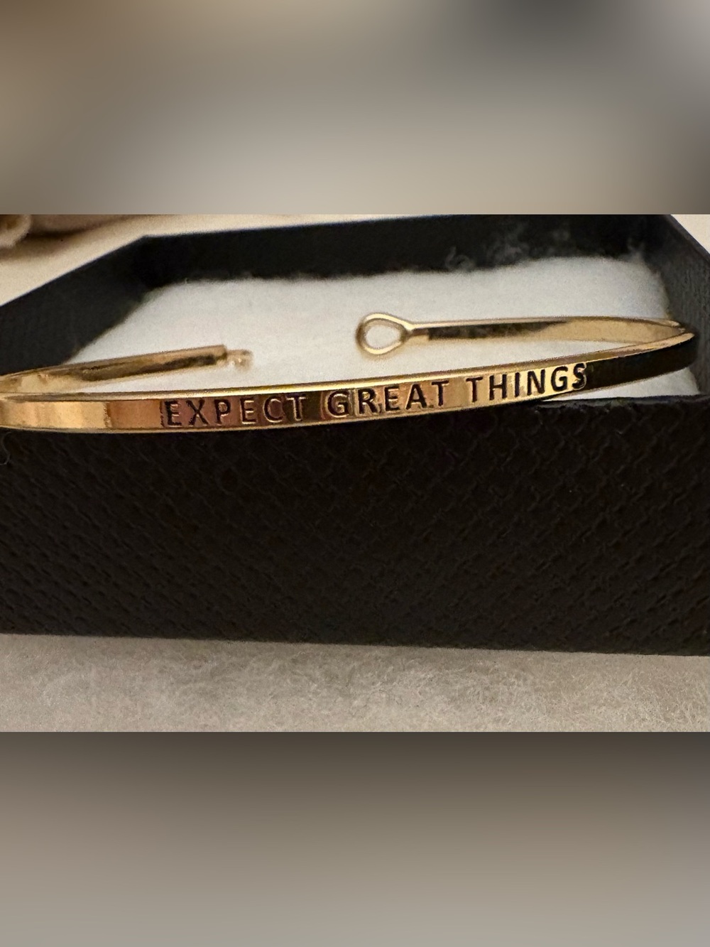 Gold Tone Inspirational Bangle - "Expect Great Things"
